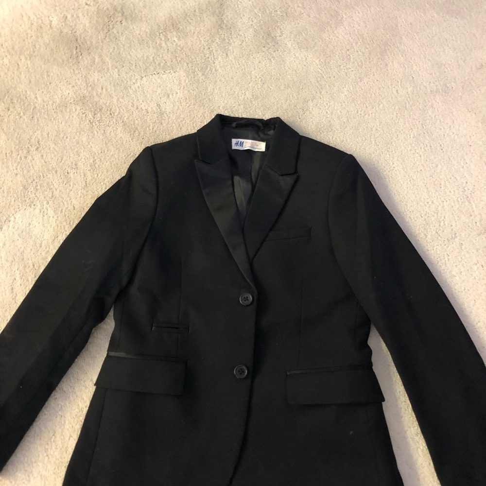 Children’s blazer.